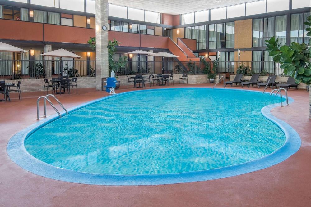 Wyndham Garden Oklahoma City Resort & Conference Hotel Near Airport, Fairgrounds Paycom & I40 Exterior foto